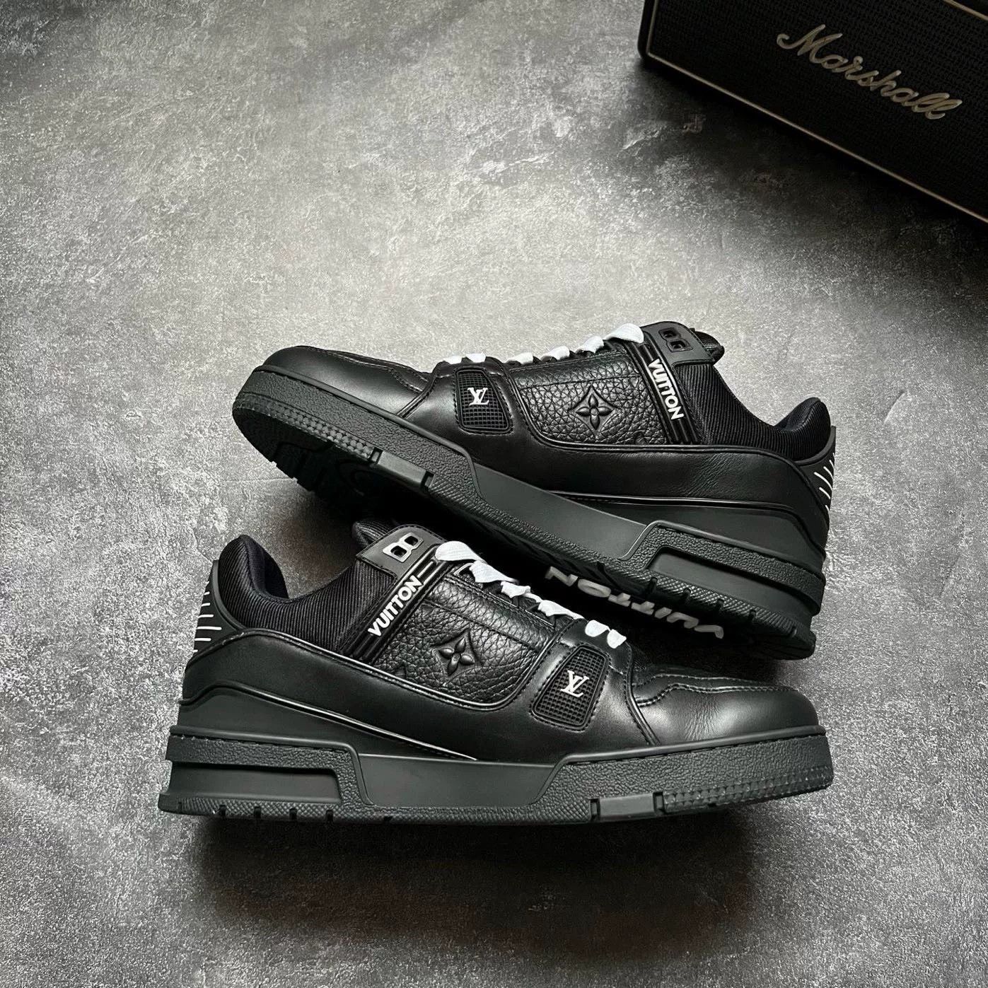 Louis Vuitton Louis Vuitton Training Black Lowtop Sneakers 41 Men Size US 8.5 / EU 41-42 - 2 Thumbnail