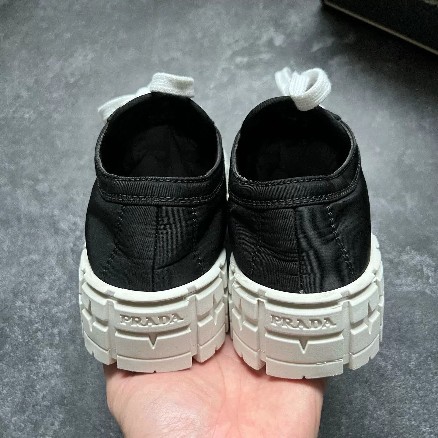 Prada Prada Black Lowtop Sneakers 38 Women Size US 7.5 / IT 37.5 - 6 Thumbnail