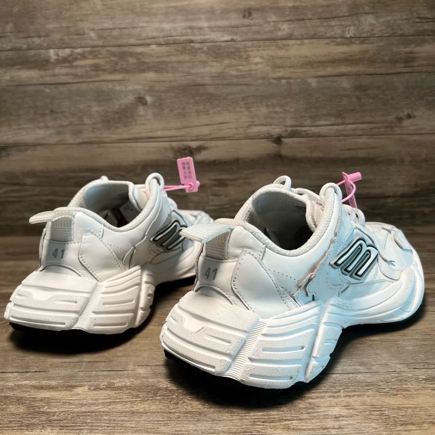 Balenciaga Balenciaga Distressed White Lowtop Sneakers 41 Men Size US 8.5 / EU 41-42 - 3 Thumbnail