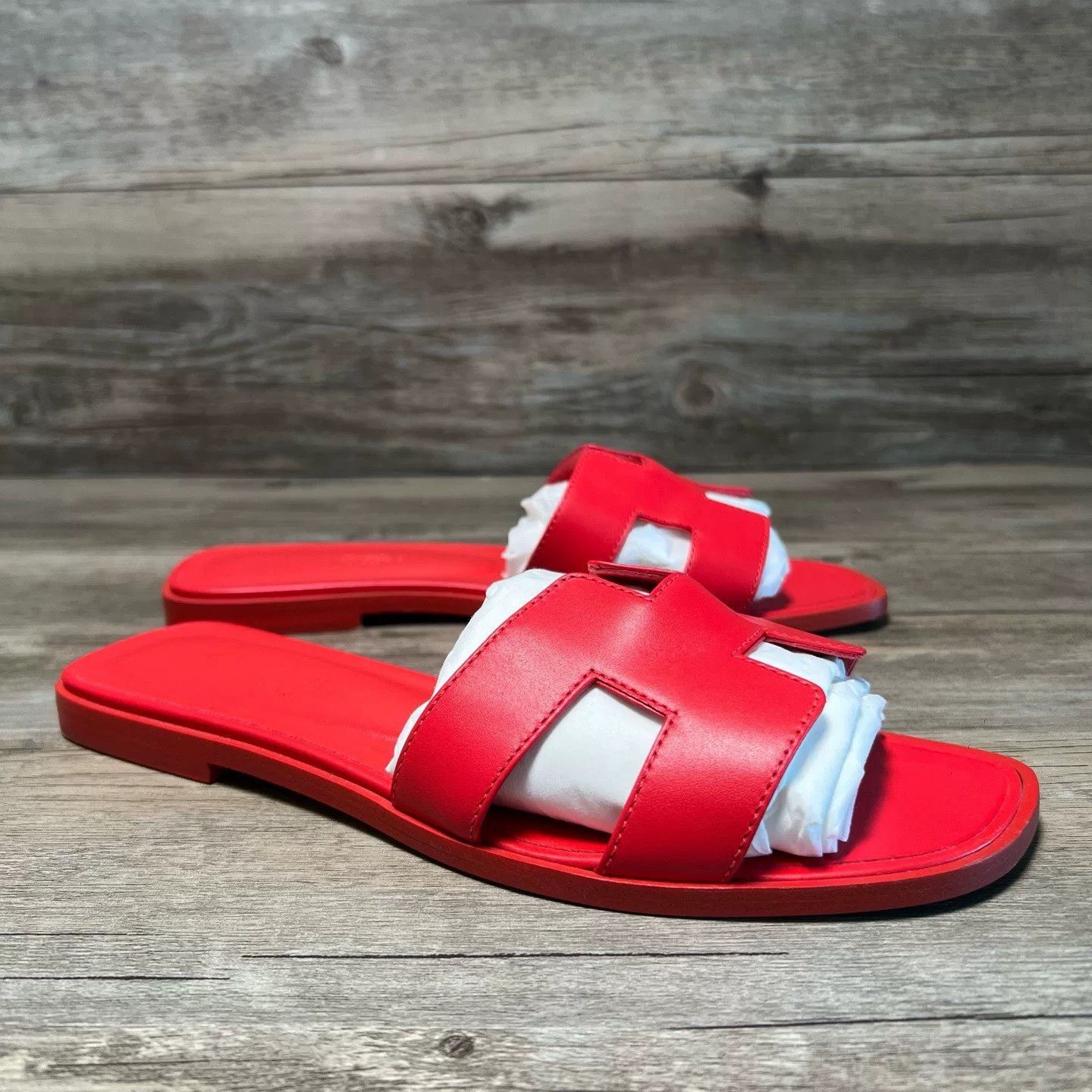 Hermes Hermes Red Sandals 38 Women Size US 7.5 / IT 37.5 - 2 Thumbnail