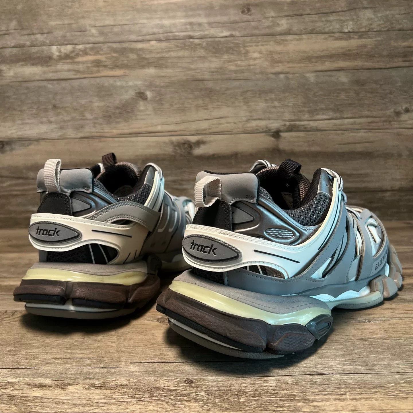 Balenciaga Balenciaga Gray Lowtop Sneakers 41 Women Size US 10 / IT 40 - 3 Thumbnail
