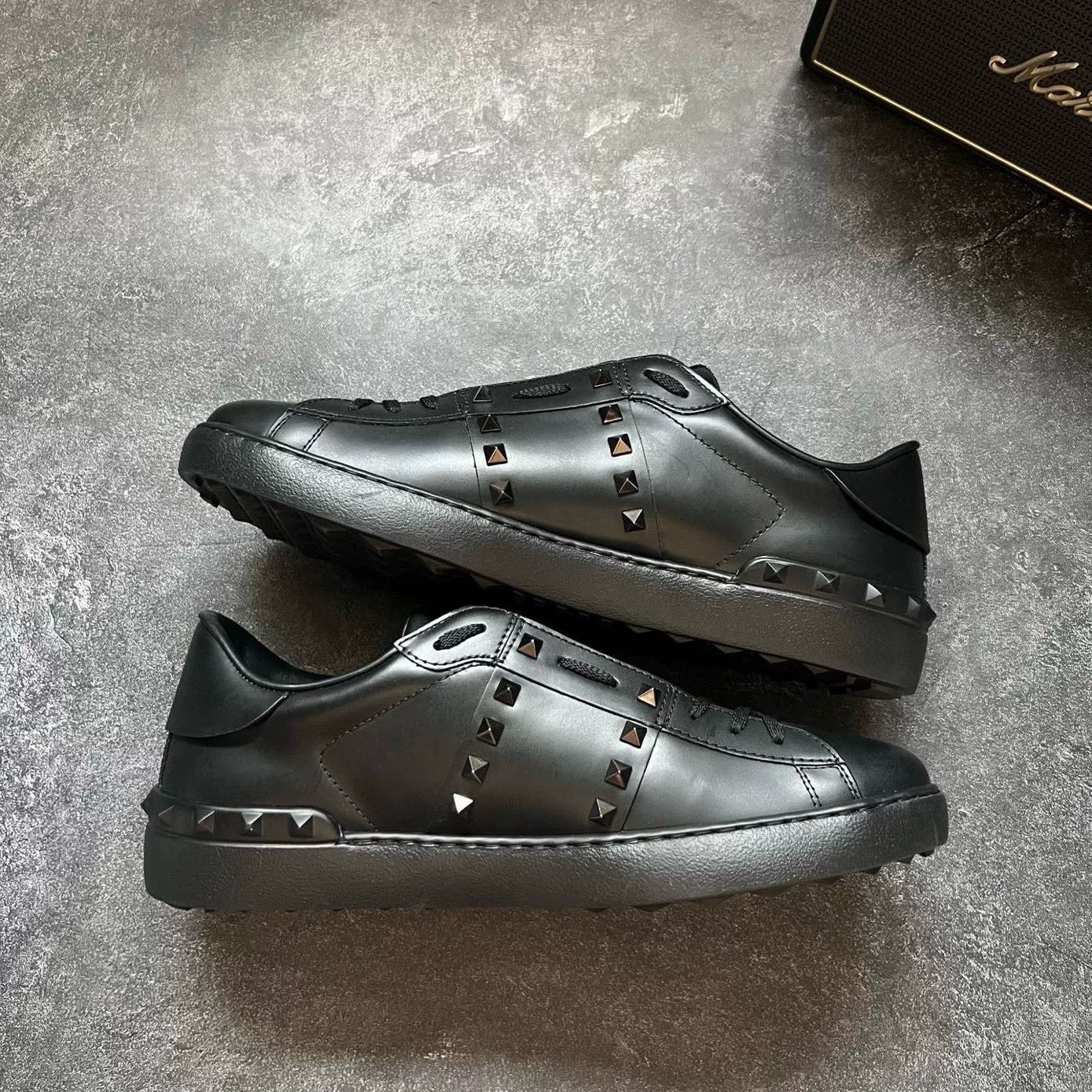 Valentino Valentino Black Lowtop Sneakers 44 Men Size US 10.5 / EU 43-44 - 2 Thumbnail