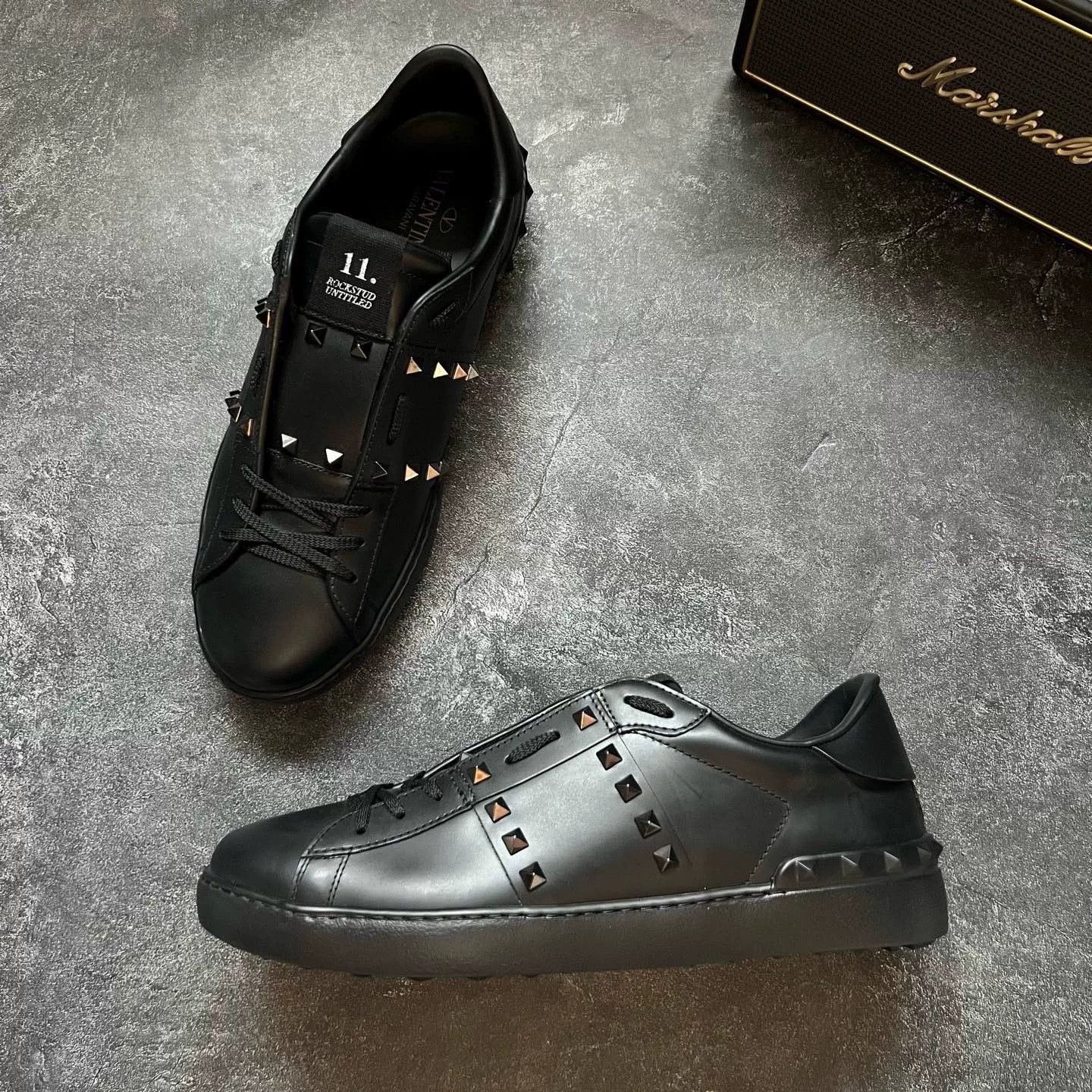 Valentino Valentino Black Lowtop Sneakers 44 Men Size US 10.5 / EU 43-44 - 4 Thumbnail