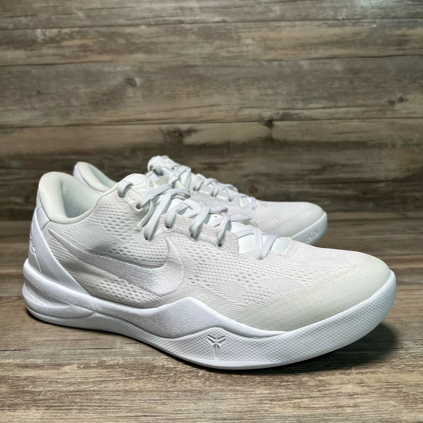 Nike Nike KOBE 8 White Lowtop Sneakers 42.5 Men Size US 9.5 / EU 42-43 - 2 Thumbnail