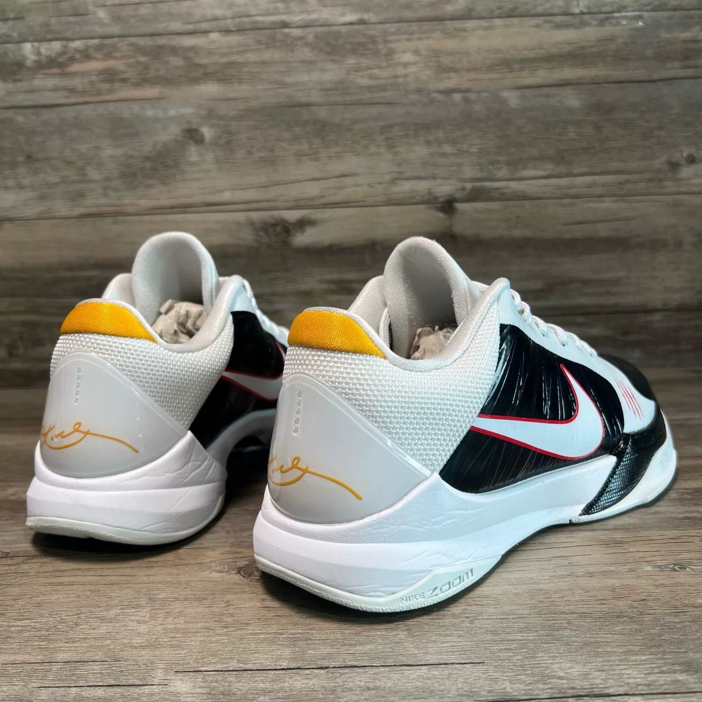 Nike Nike KOBE 5 Yellow Lowtop Sneakers 42 Men Size US 9 / EU 42 - 3 Thumbnail