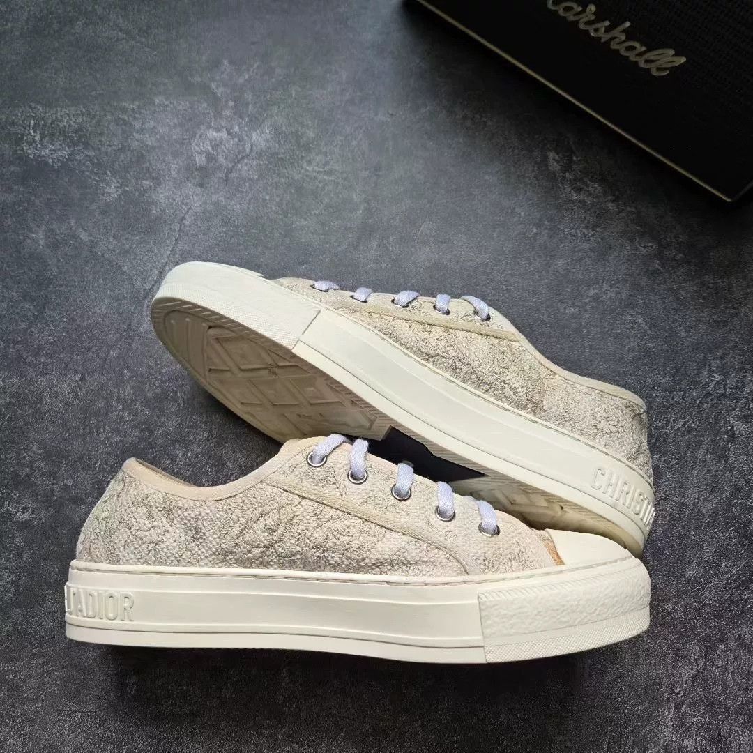 Dior Dior Floral Printed Lowtop Sneakers 38 Women Size US 7.5 / IT 37.5 - 2 Thumbnail