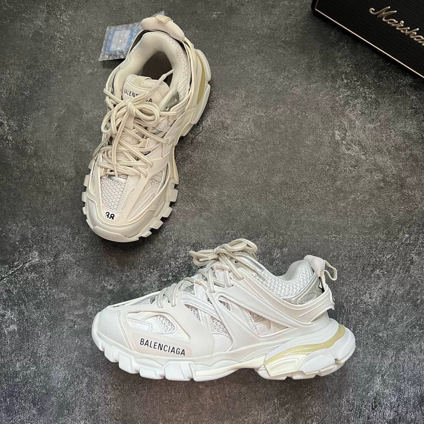 Balenciaga Balenciaga White Lowtop Sneakers 38 Women Size US 7.5 / IT 37.5 - 4 Thumbnail