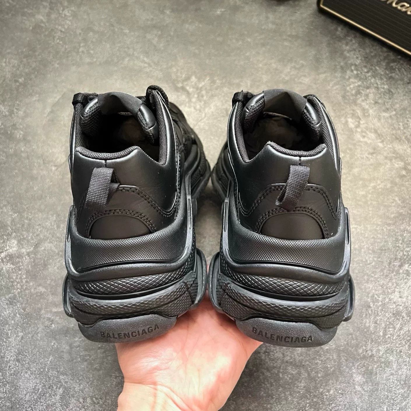 Balenciaga Balenciaga Black Lowtop Sneakers S Men Size US 10 / EU 43 - 6 Thumbnail