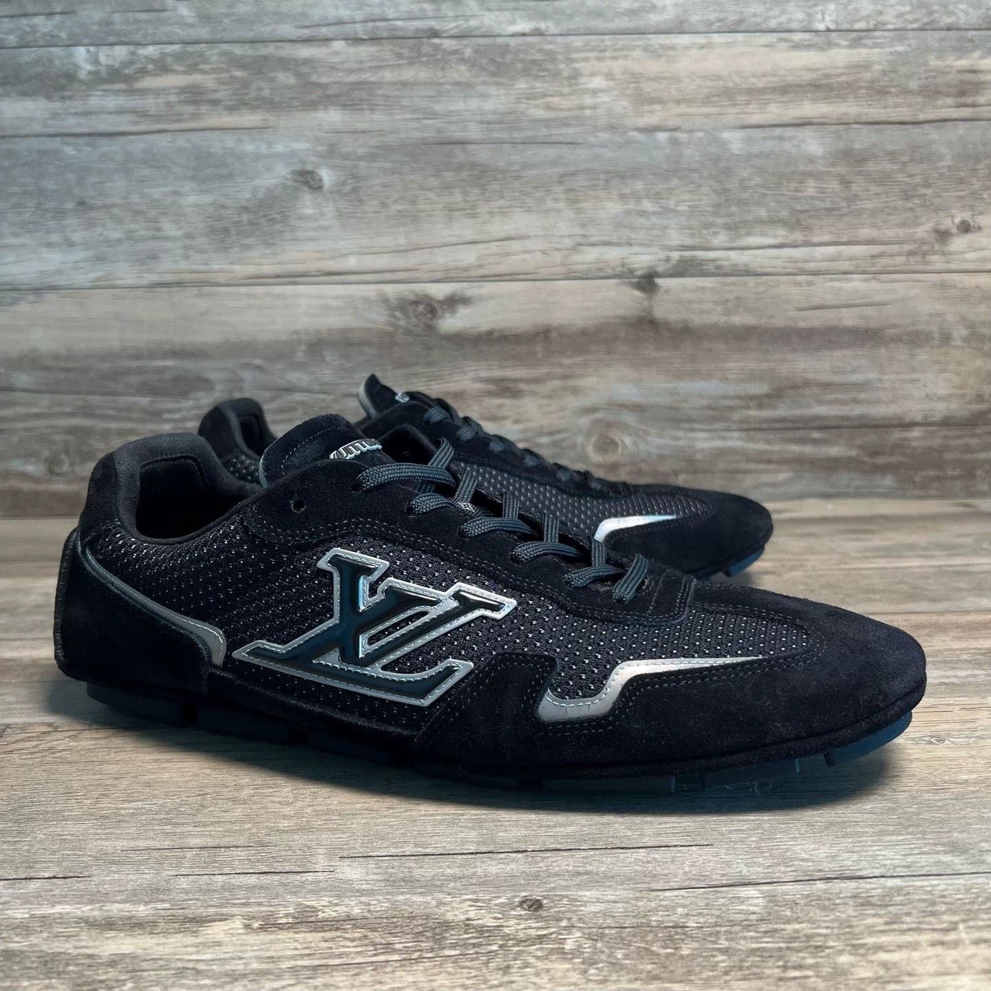 Louis Vuitton Louis Vuitton Casual Black Lowtop Sneakers 42 Men Size US 9 / EU 42 - 2 Thumbnail