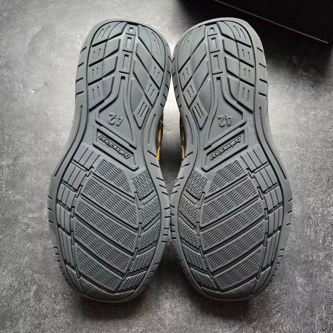 Balenciaga Balenciaga Gray Lowtop Sneakers 25 Women Size US 8 / IT 38 - 7 Thumbnail