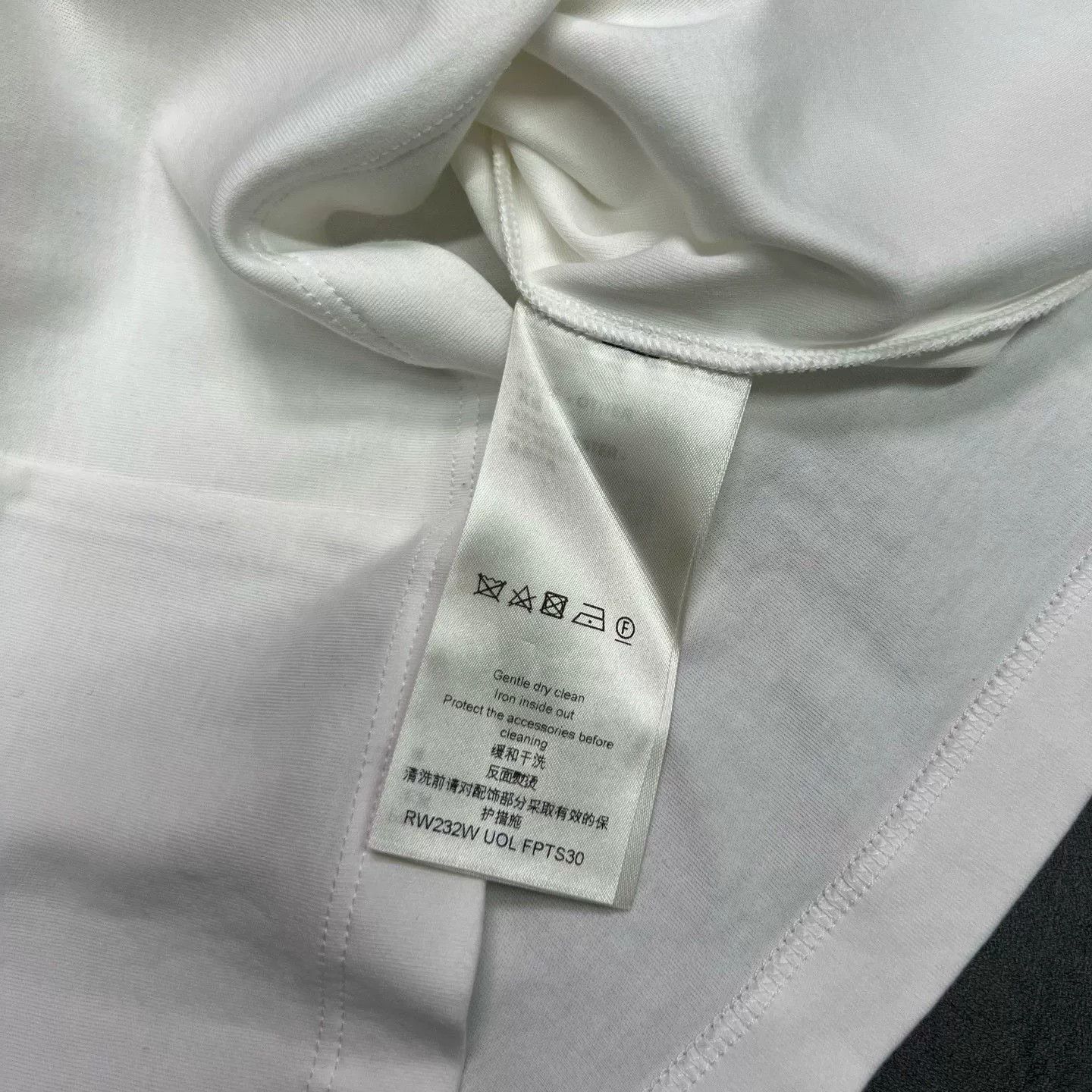 Louis Vuitton Louis Vuitton Retro T-Shirt S Men Size US S / EU 44-46 / 1 - 5 Thumbnail