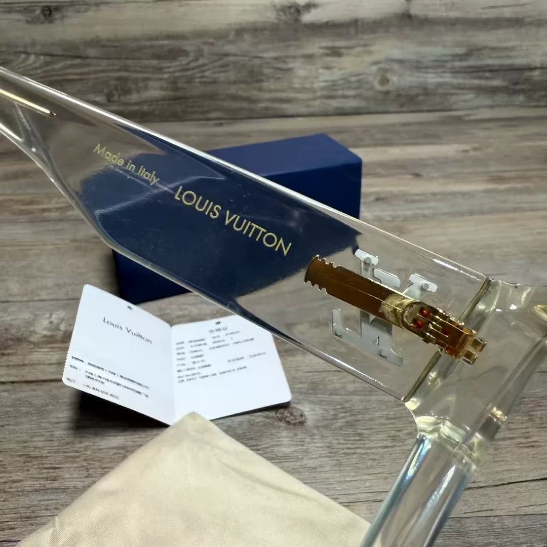 Louis Vuitton Louis Vuitton Gold Item L Men Size ONE SIZE - 6 Thumbnail