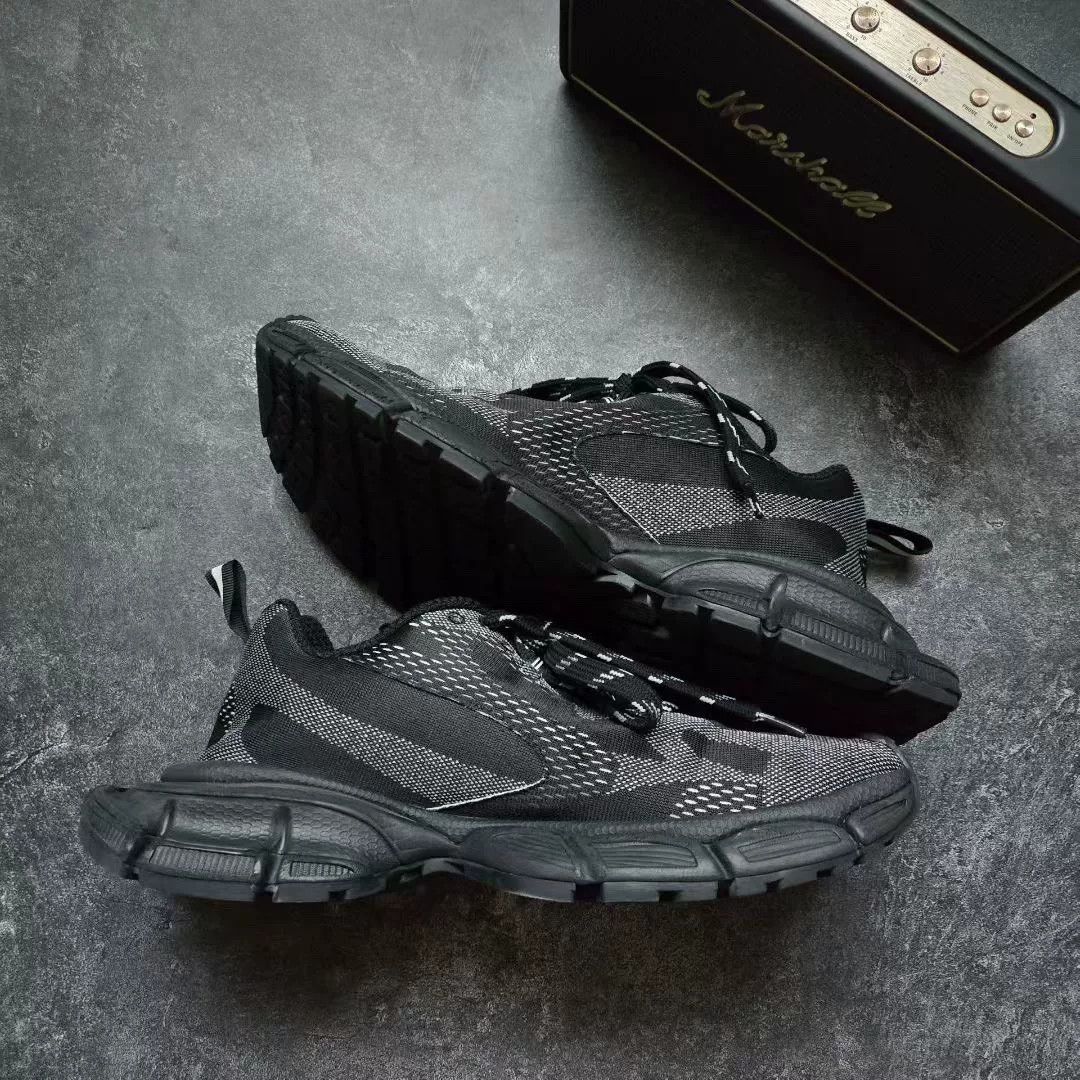 Balenciaga Balenciaga Collab Black Lowtop Sneakers XXXL Men Size US 10 / EU 43 - 2 Thumbnail