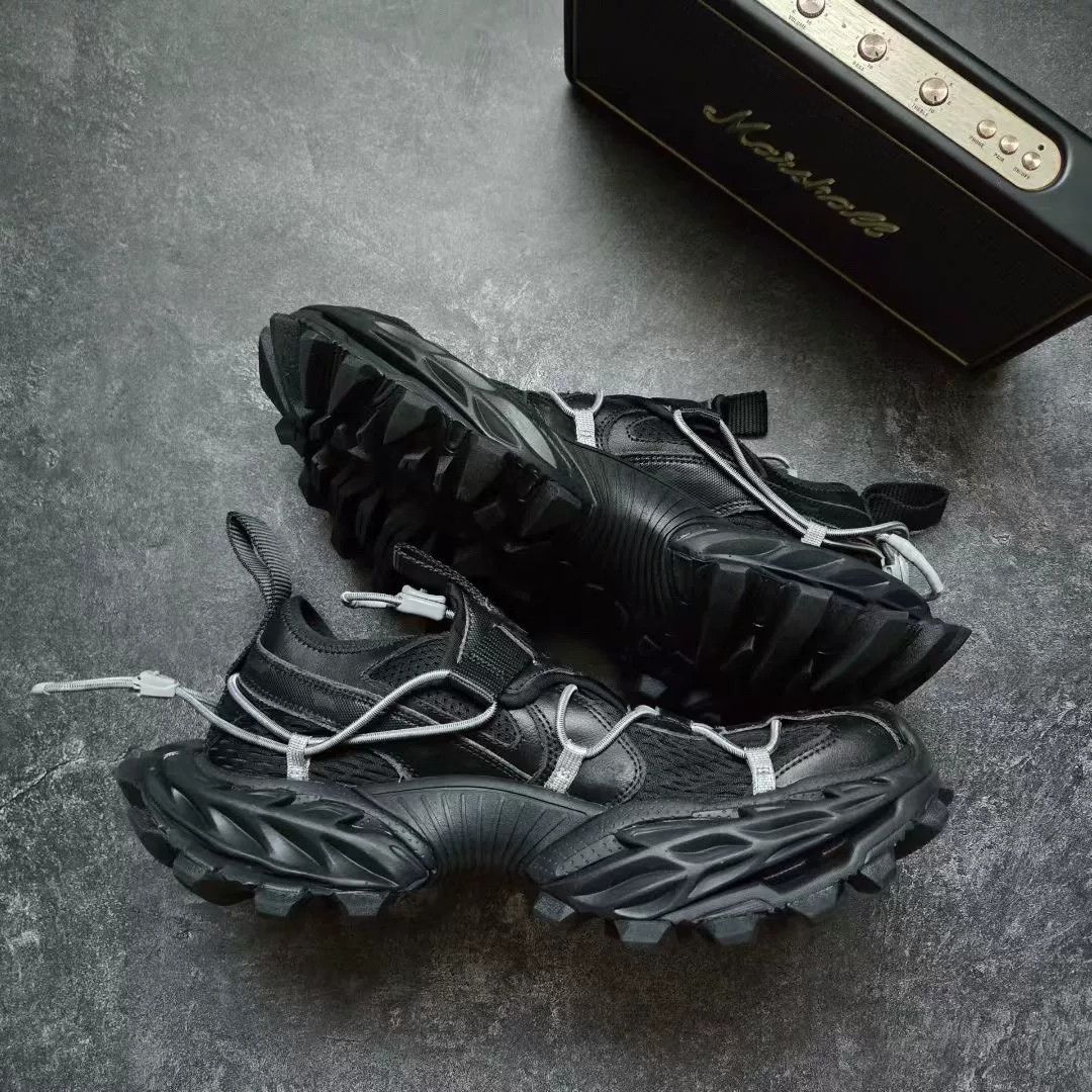 Balenciaga Balenciaga Black Lowtop Sneakers 42 Men Size US 9 / EU 42 - 2 Thumbnail