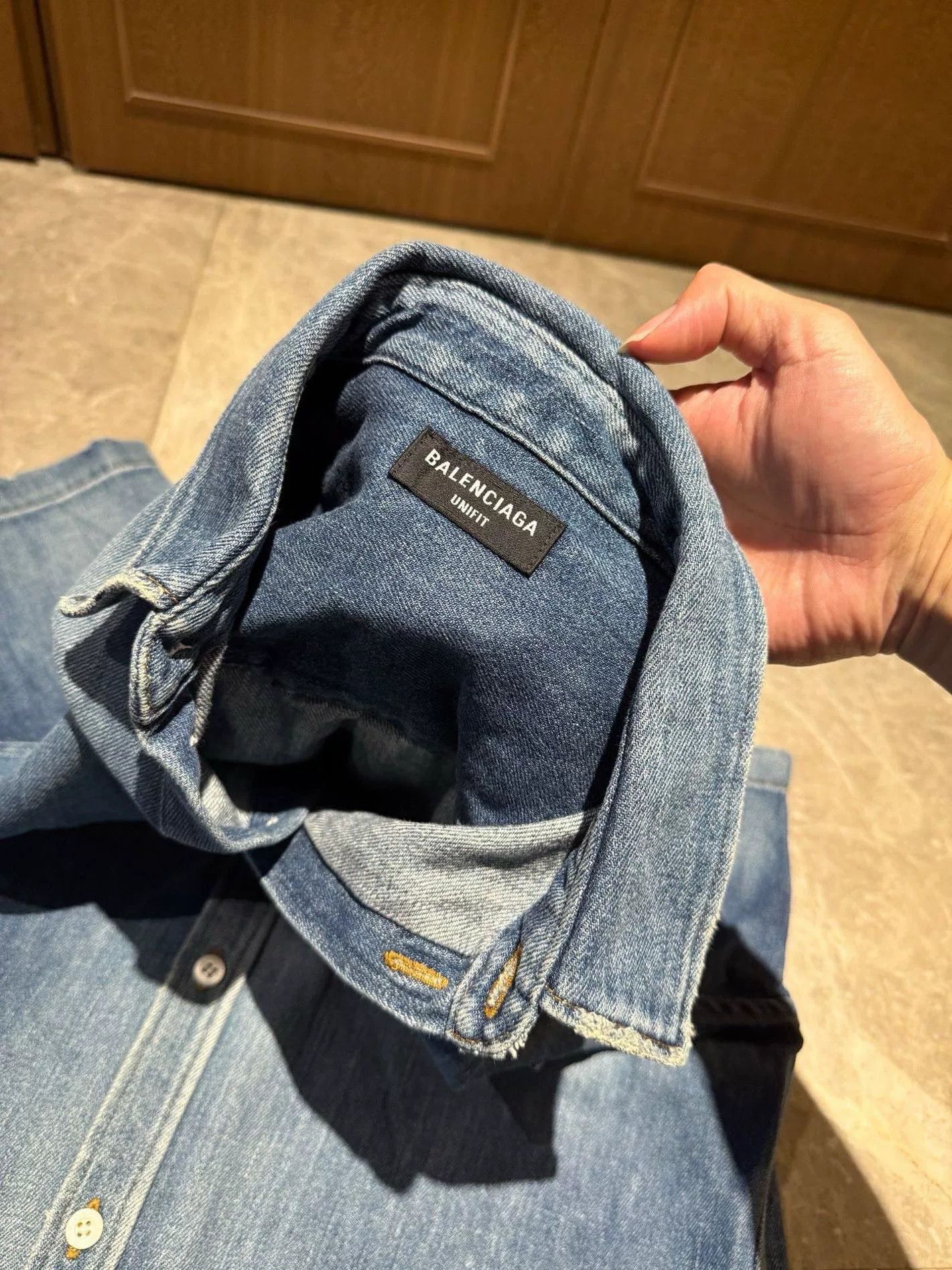 Balenciaga Balenciaga Retro Embroidered Blue Shirt M Men Size US M / EU 48-50 / 2 - 4 Thumbnail