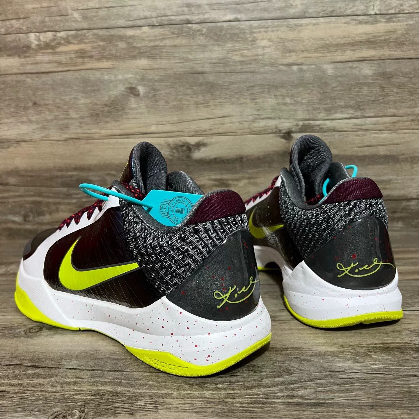 Nike Nike KOBE 5 Lowtop Sneakers 44 Men Size US 10.5 / EU 43-44 - 4 Thumbnail