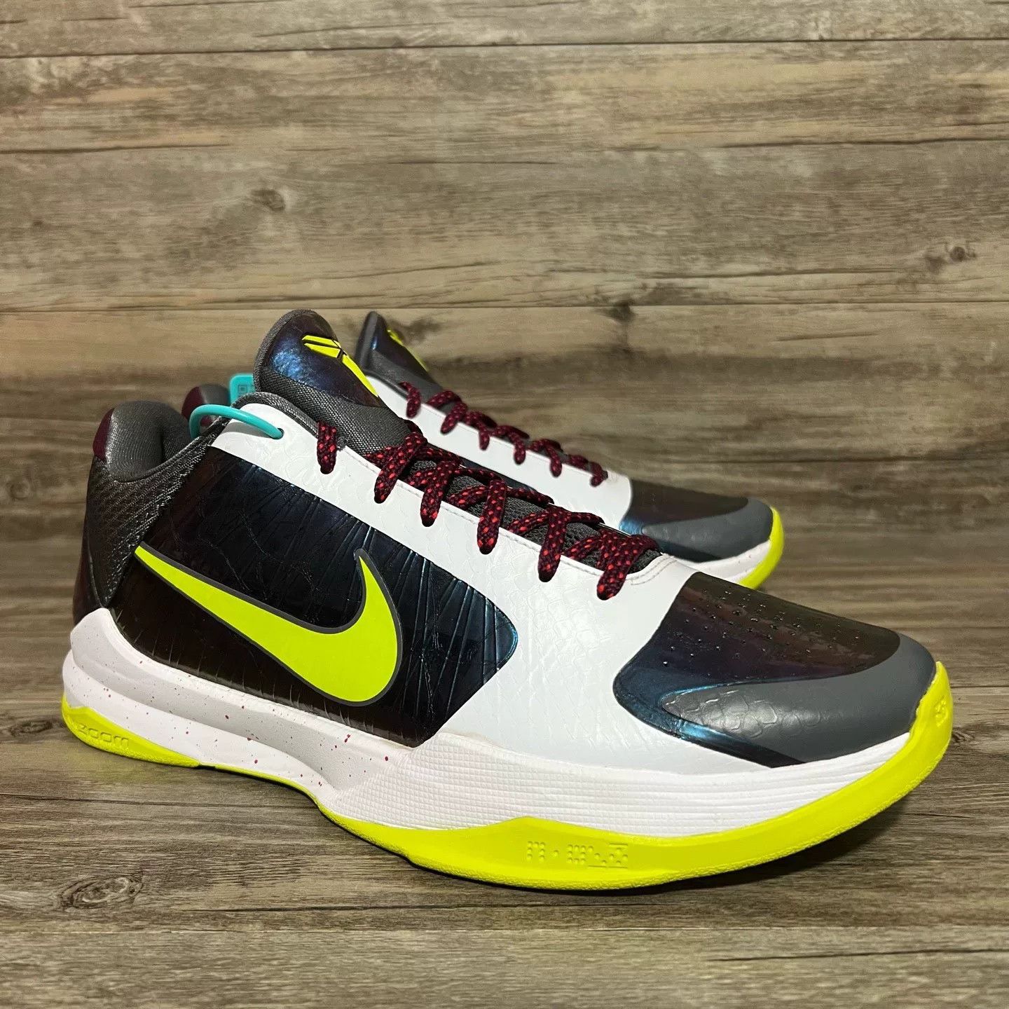 Nike Nike KOBE 5 Lowtop Sneakers 44 Men Size US 10.5 / EU 43-44 - 2 Thumbnail