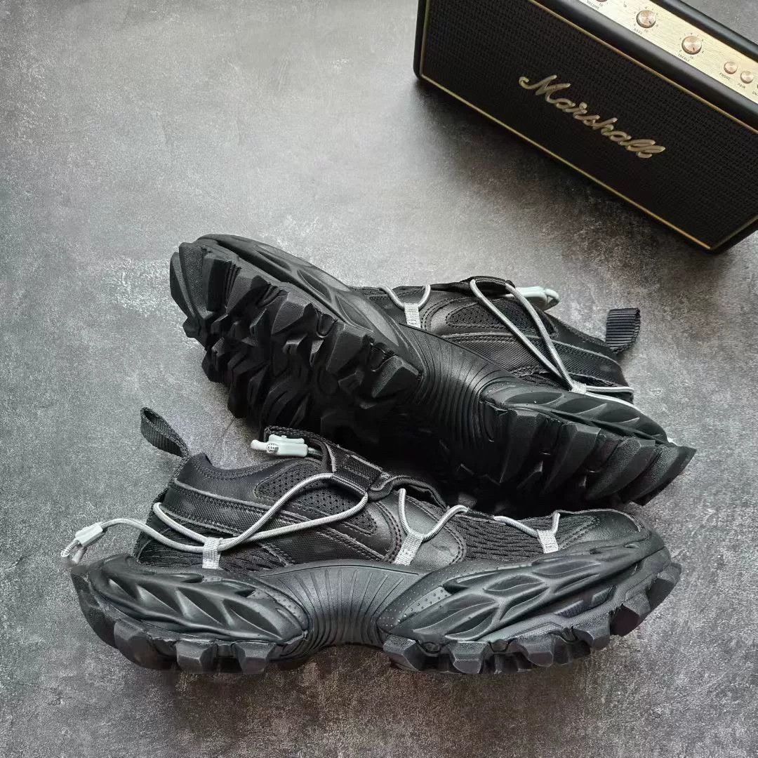 Balenciaga Balenciaga Black Lowtop Sneakers 42 Men Size US 9 / EU 42 - 2 Thumbnail