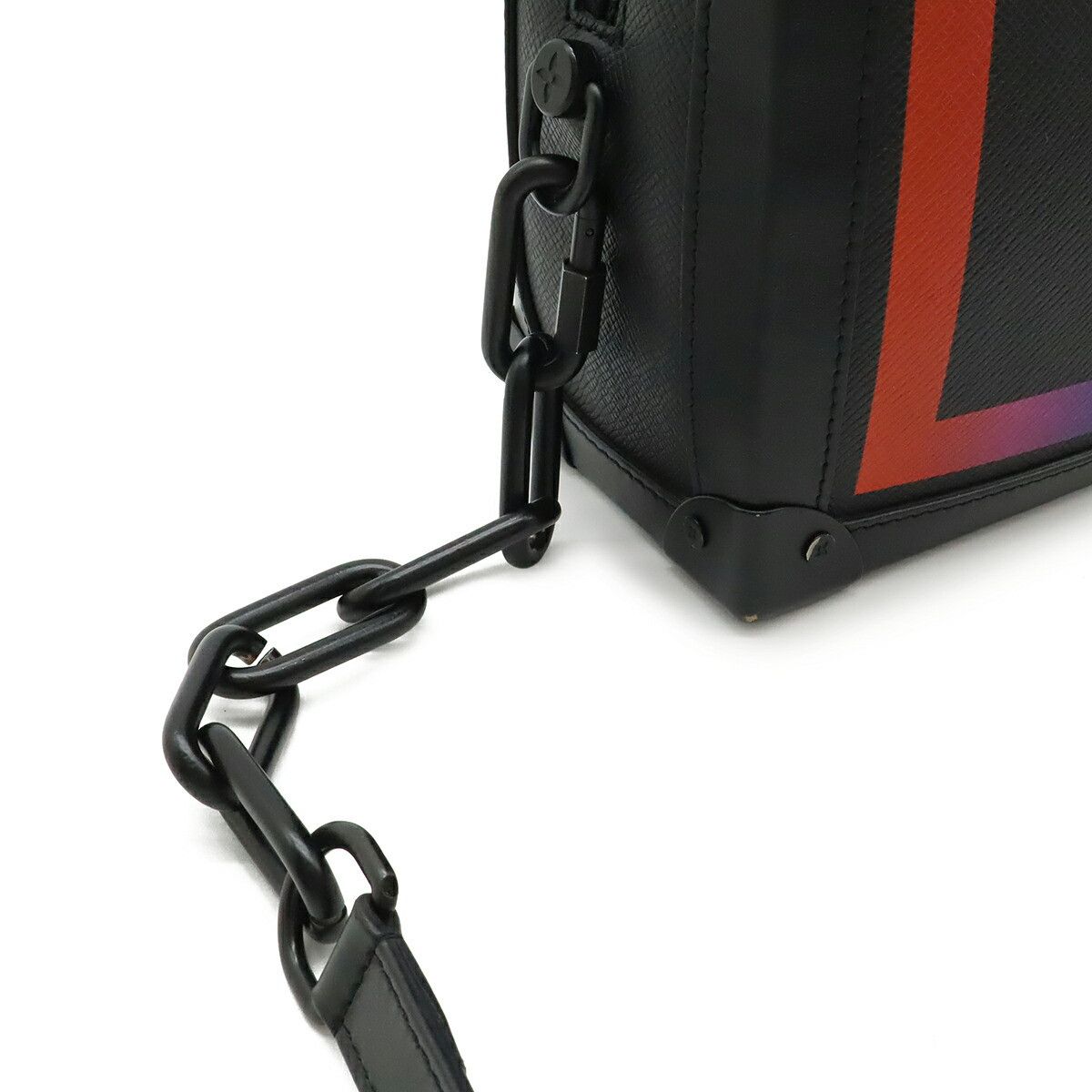 Louis Vuitton Louis Vuitton Louis Vuitton Taiga Rainbow shoulder bag Leather Shoulder Bag M30341 DUTY FREE for USA Size ONE SIZE - 5 Thumbnail