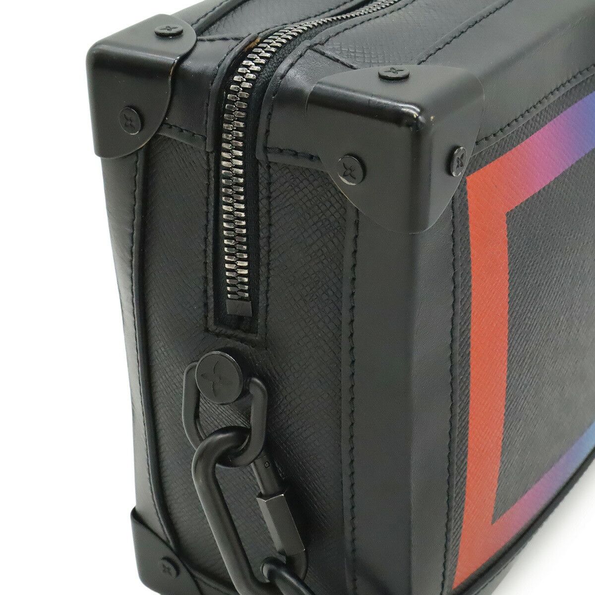 Louis Vuitton Louis Vuitton Louis Vuitton Taiga Rainbow shoulder bag Leather Shoulder Bag M30341 DUTY FREE for USA Size ONE SIZE - 4 Thumbnail