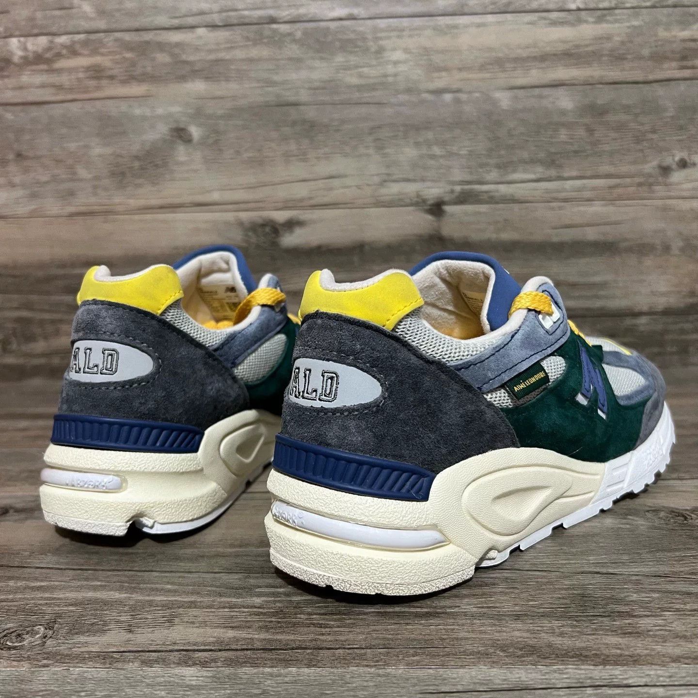 New Balance New Balance Yellow Lowtop Sneakers M Men Size US 10 / EU 43 - 3 Thumbnail
