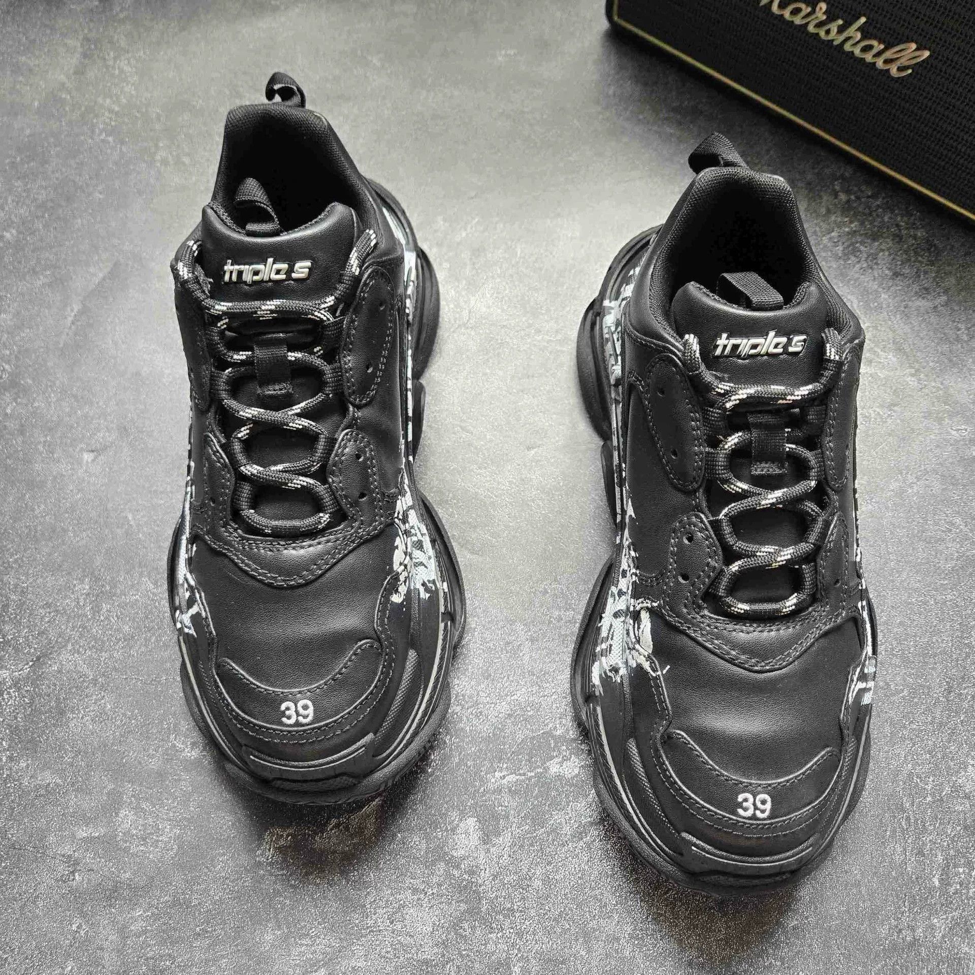 Balenciaga Balenciaga Graphic Black Lowtop Sneakers S Men Size US 10 / EU 43 - 3 Thumbnail