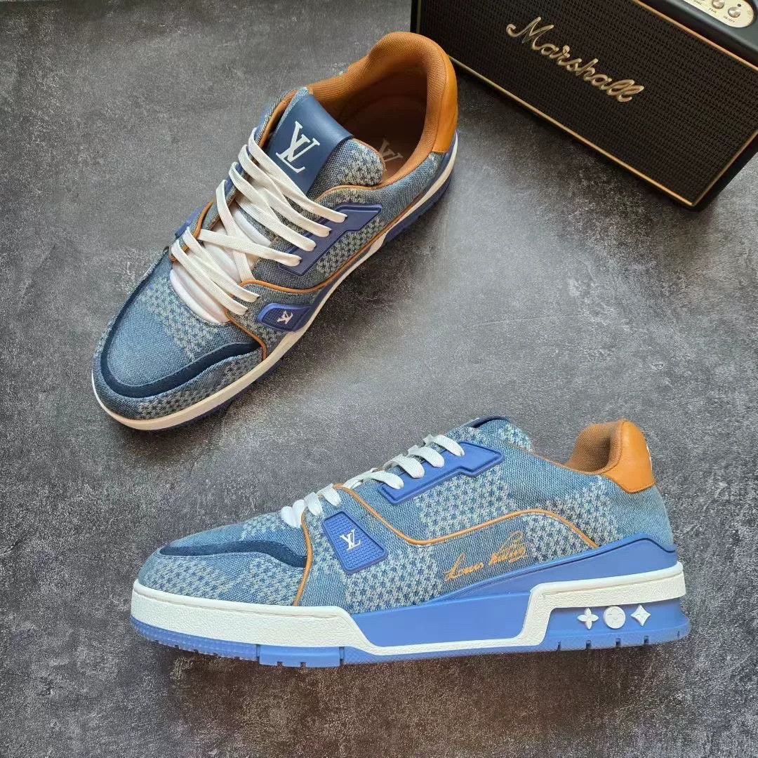 Louis Vuitton Louis Vuitton Training Blue Lowtop Sneakers 9 Men Size US 9 / EU 42 - 4 Thumbnail