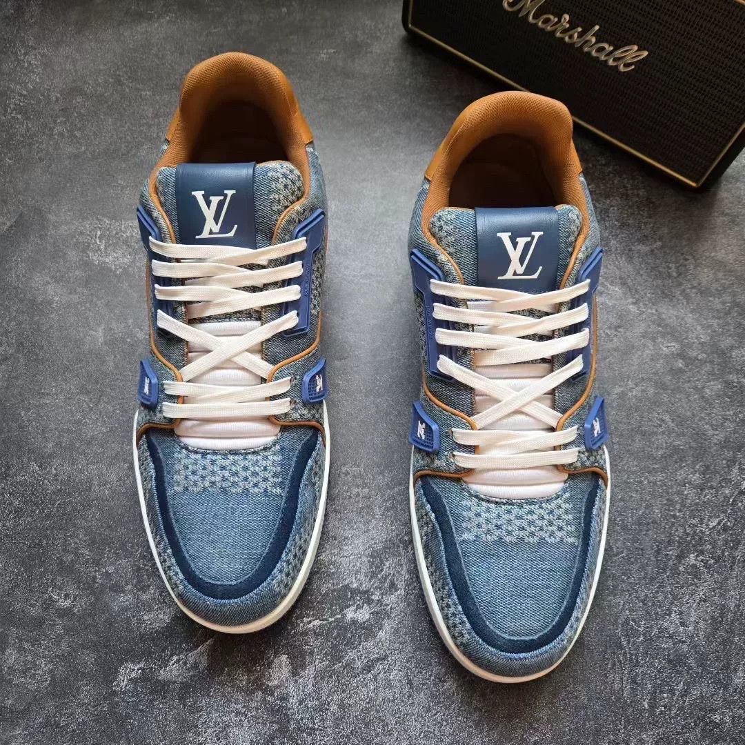 Louis Vuitton Louis Vuitton Training Blue Lowtop Sneakers 9 Men Size US 9 / EU 42 - 3 Thumbnail