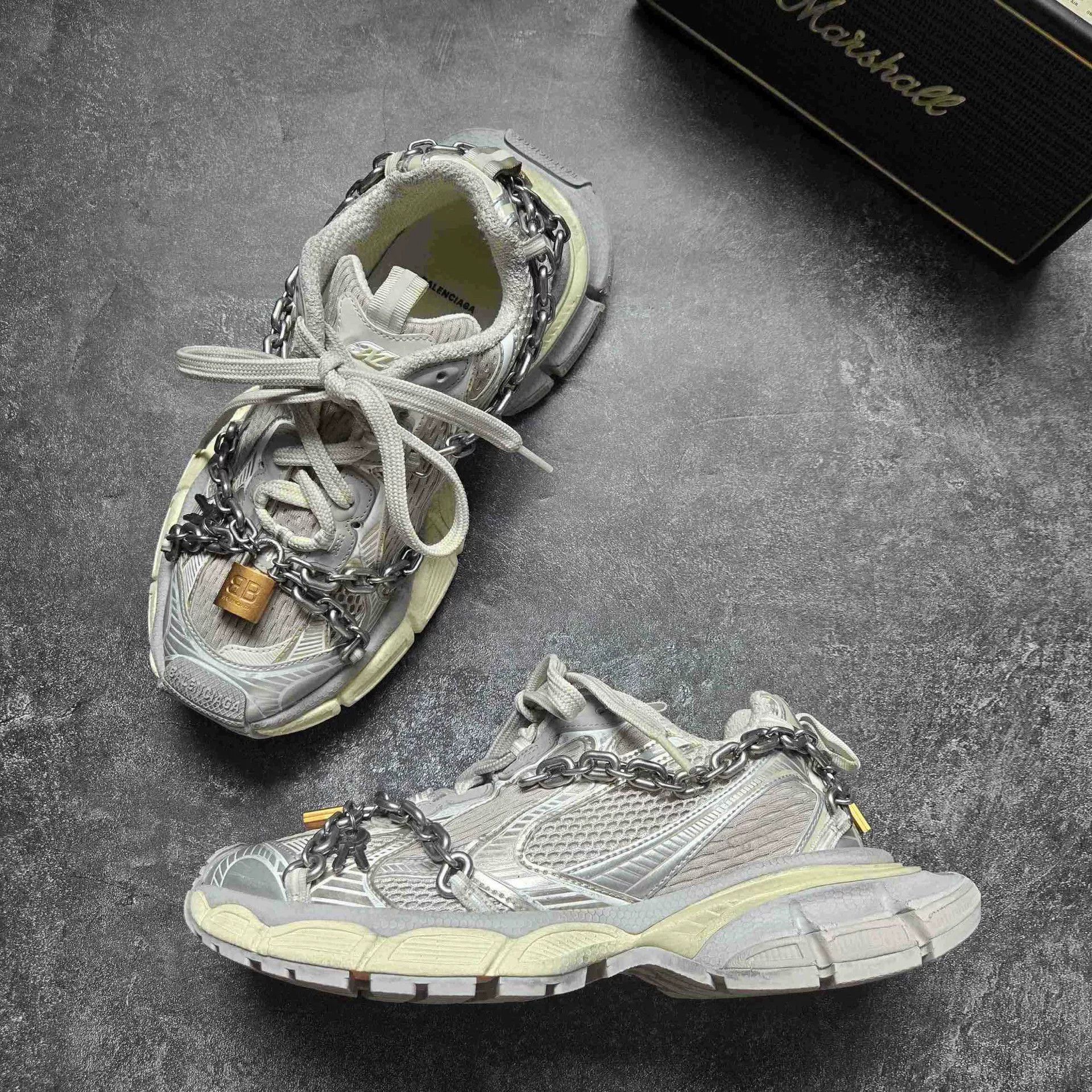 Balenciaga Balenciaga Beige Lowtop Sneakers XXXL Men Size US 10 / EU 43 - 5 Thumbnail