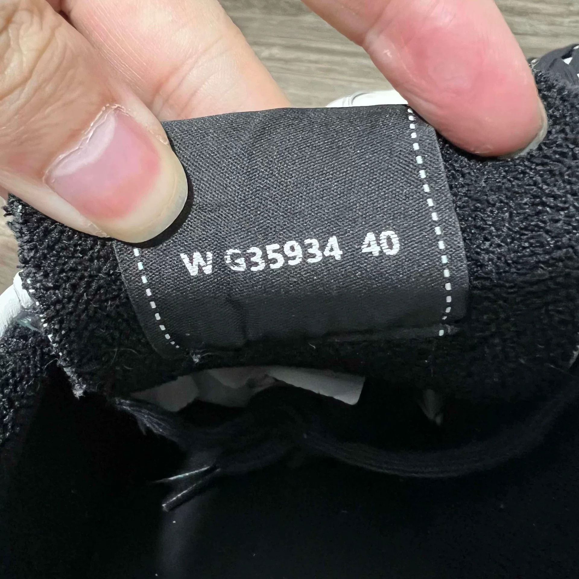 Chanel Chanel Casual Black Lowtop Sneakers 40 Women Size US 9 / IT 39 - 7 Thumbnail