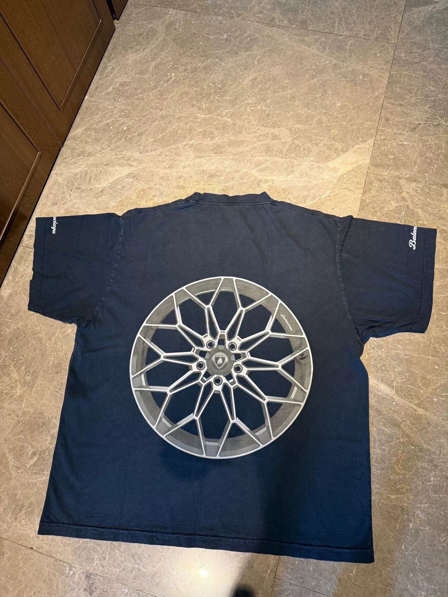 Balenciaga Balenciaga Collab T-Shirt L Men Size US L / EU 52-54 / 3 - 2 Thumbnail