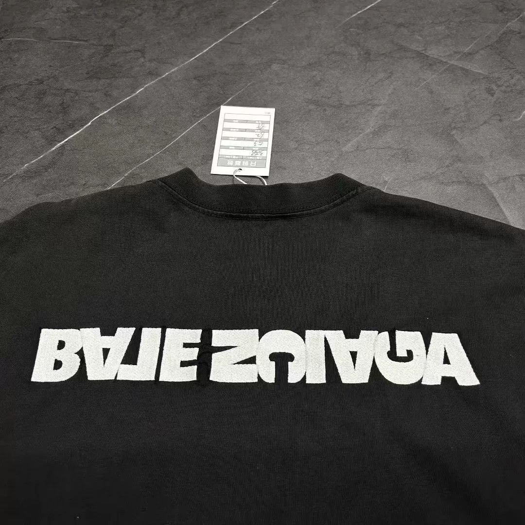 Balenciaga Balenciaga Retro T-Shirt XL Men Size US XL / EU 56 / 4 - 5 Thumbnail