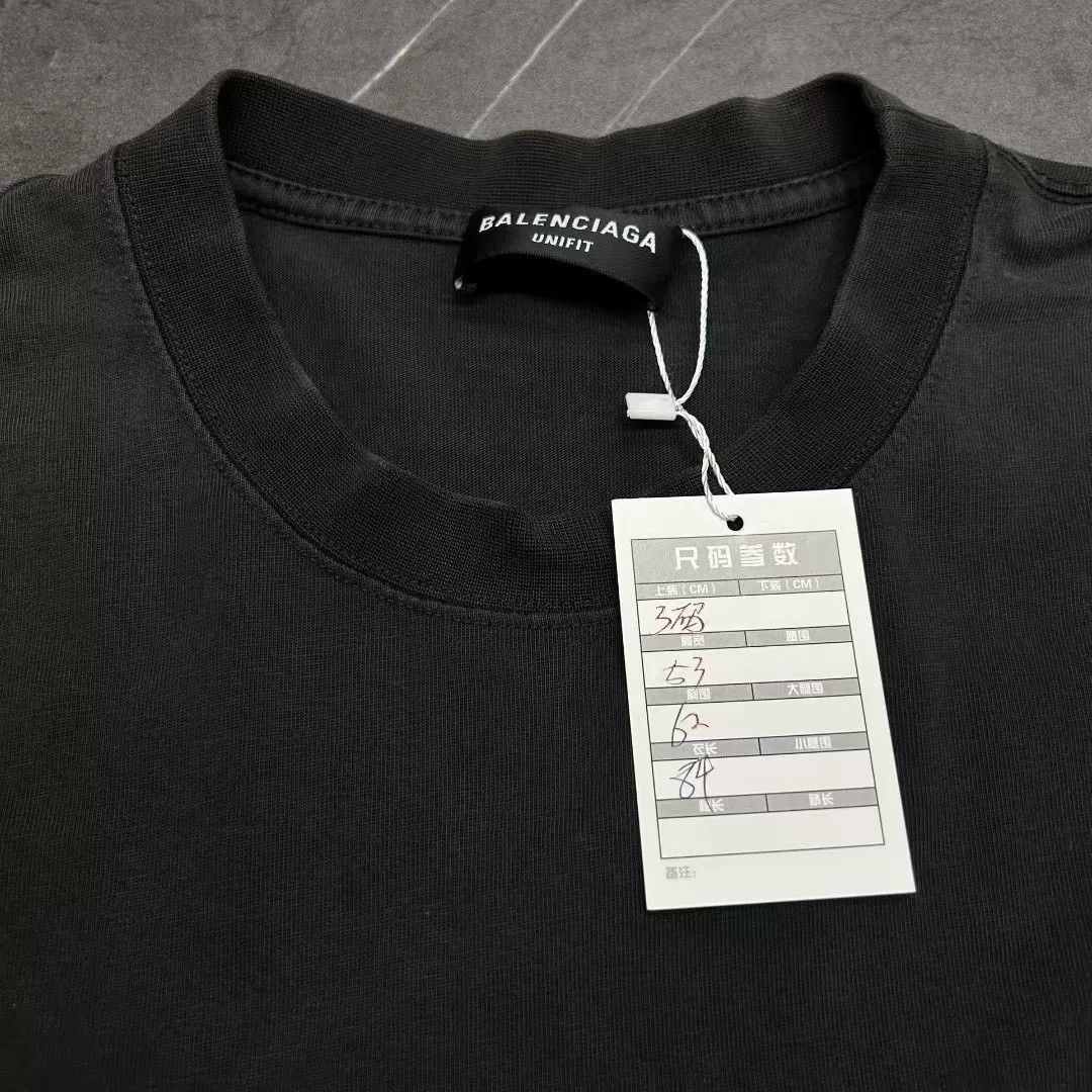 Balenciaga Balenciaga Retro T-Shirt XL Men Size US XL / EU 56 / 4 - 4 Thumbnail