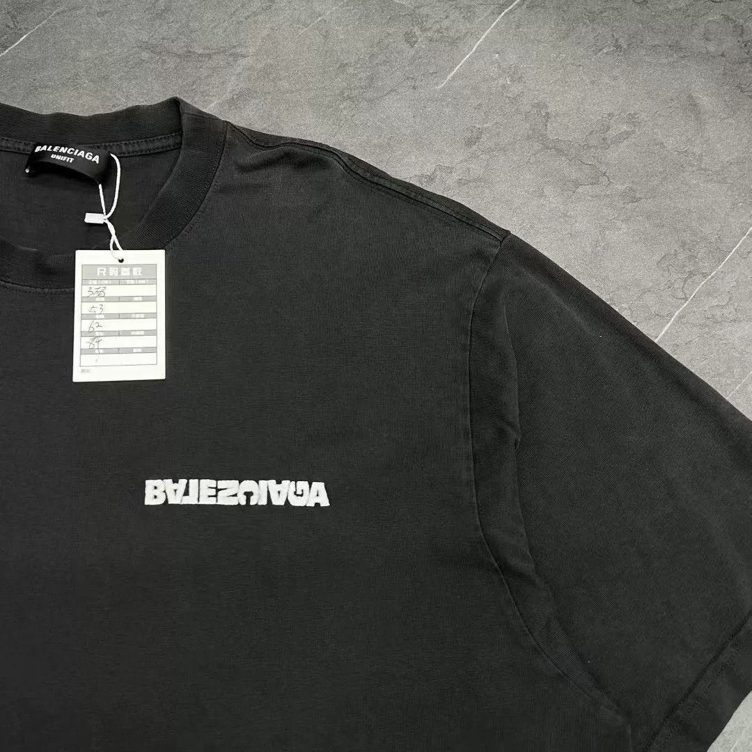 Balenciaga Balenciaga Retro T-Shirt XL Men Size US XL / EU 56 / 4 - 3 Thumbnail