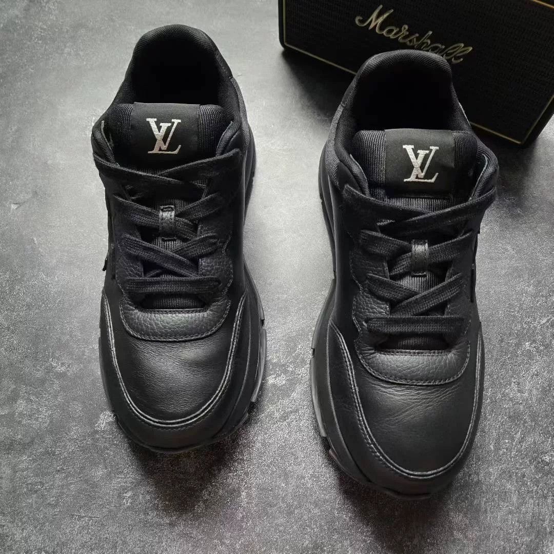 Louis Vuitton Louis Vuitton Black Lowtop Sneakers 25 Men Size US 10 / EU 43 - 3 Thumbnail