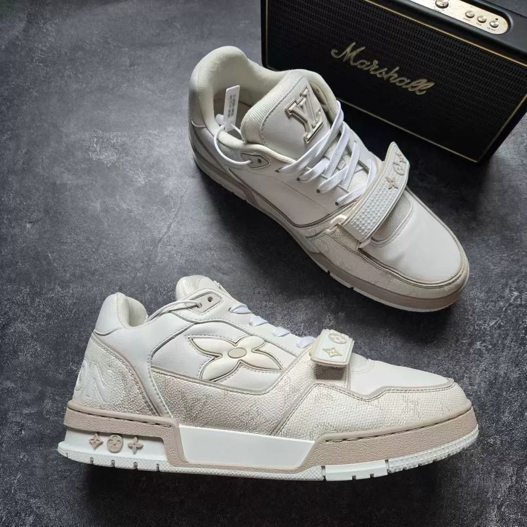 Louis Vuitton Louis Vuitton Training White Lowtop Sneakers 25 Men Size US 10 / EU 43 - 5 Thumbnail