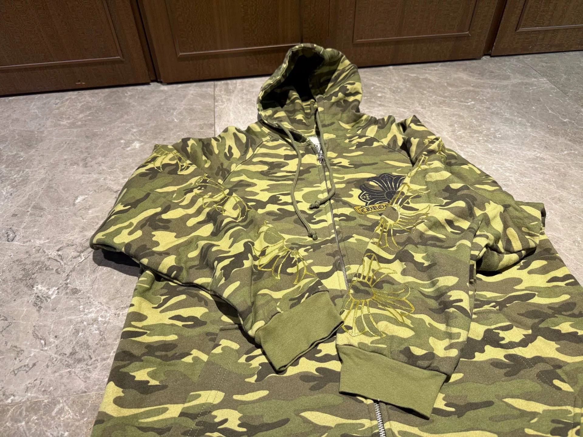 Chrome Hearts Chrome Hearts Camo Gold Hoodie L Men Size US L / EU 52-54 / 3 - 2 Thumbnail