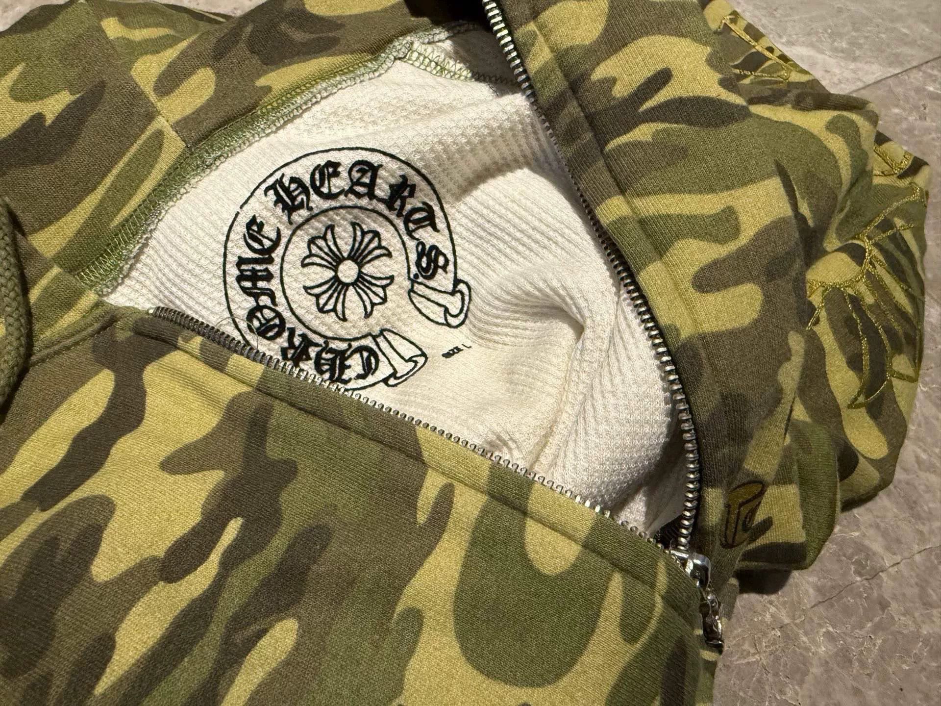 Chrome Hearts Chrome Hearts Camo Gold Hoodie L Men Size US L / EU 52-54 / 3 - 6 Thumbnail