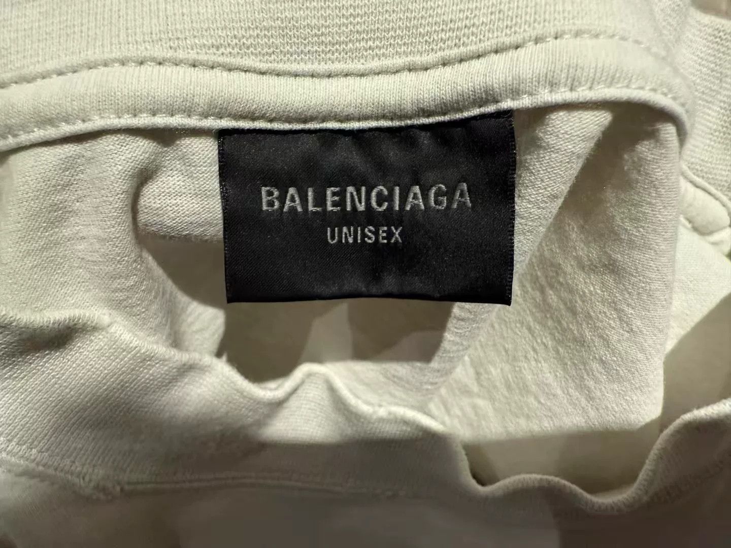 Balenciaga Balenciaga Embroidered White T-Shirt M Men Size US M / EU 48-50 / 2 - 4 Thumbnail