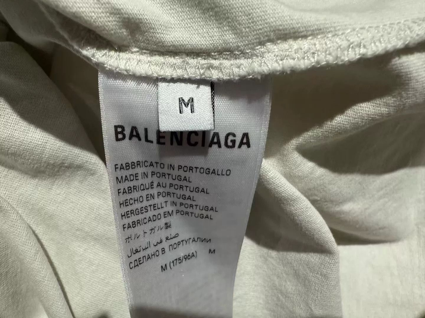 Balenciaga Balenciaga Embroidered White T-Shirt M Men Size US M / EU 48-50 / 2 - 5 Thumbnail
