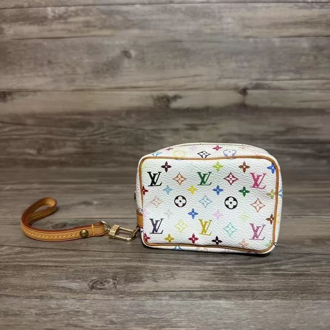 Louis Vuitton Louis Vuitton White Item 44 Men Size ONE SIZE - 2 Thumbnail