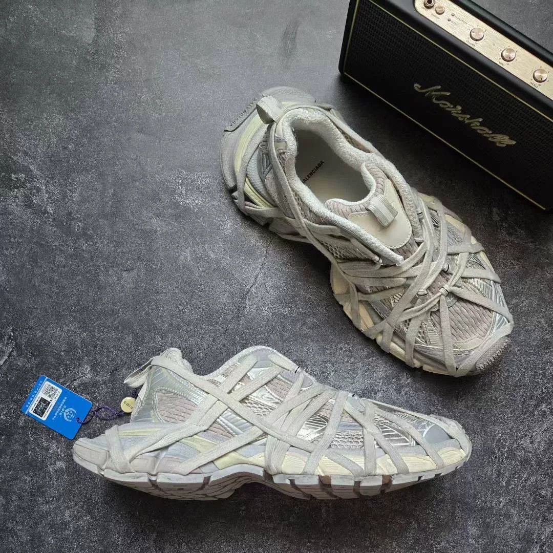 Balenciaga Balenciaga Gray Lowtop Sneakers XXXL Men Size US 10 / EU 43 - 5 Thumbnail