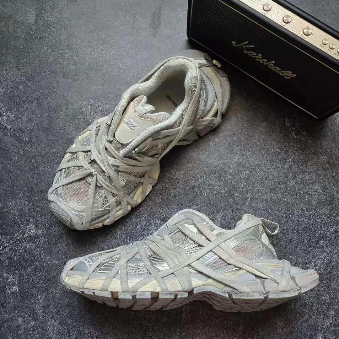 Balenciaga Balenciaga Gray Lowtop Sneakers XXXL Men Size US 10 / EU 43 - 4 Thumbnail