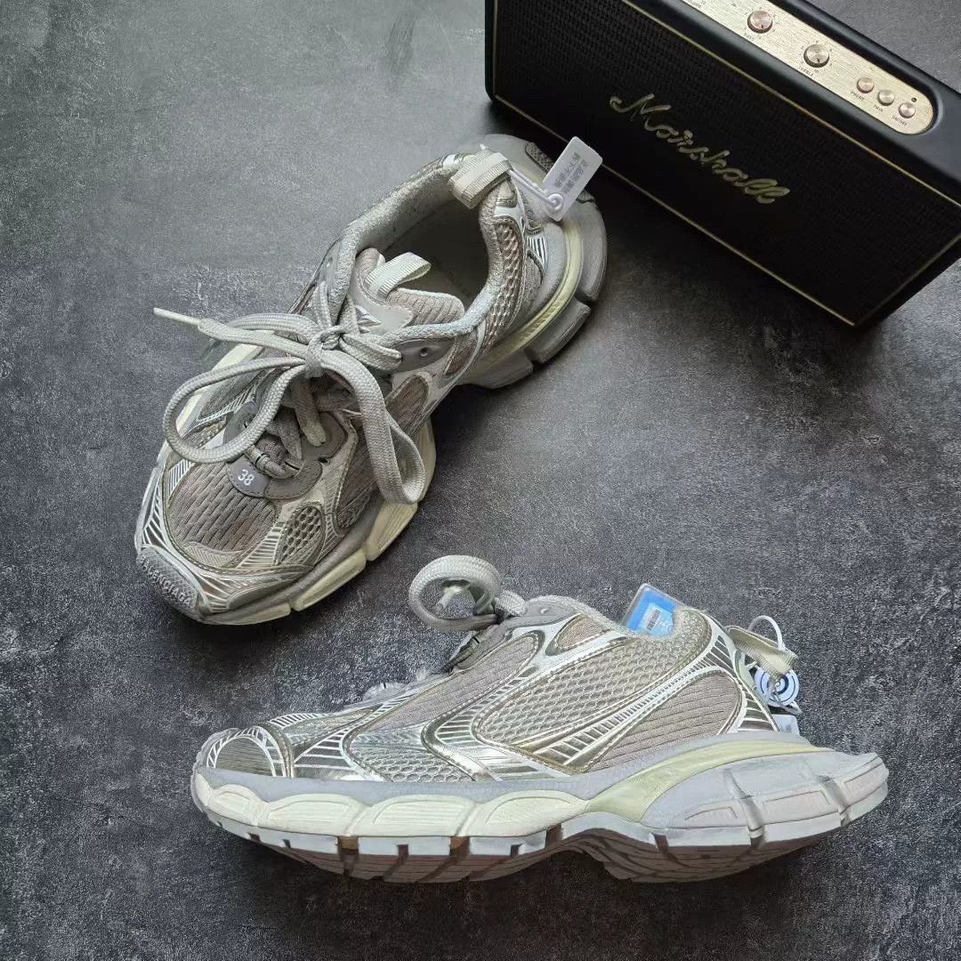 Balenciaga Balenciaga Beige Lowtop Sneakers XXXL Women Size US 8 / IT 38 - 4 Thumbnail