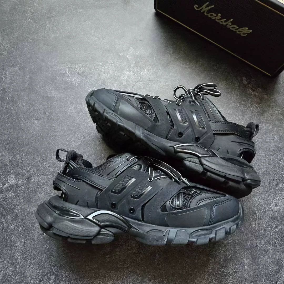 Balenciaga Balenciaga Black Lowtop Sneakers 37 Women Size US 6.5 / IT 36.5 - 2 Thumbnail