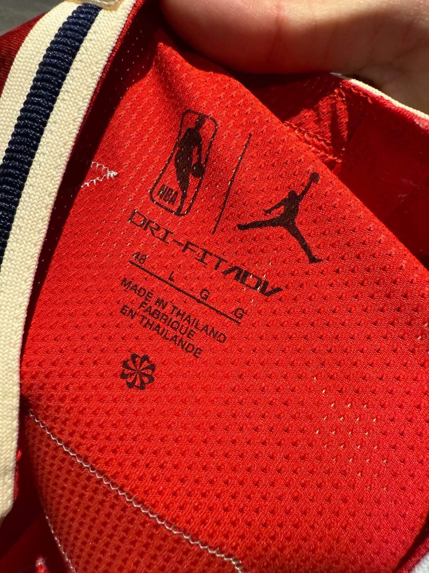 Nike Nike Red Jersey L Men Size US L / EU 52-54 / 3 - 4 Thumbnail