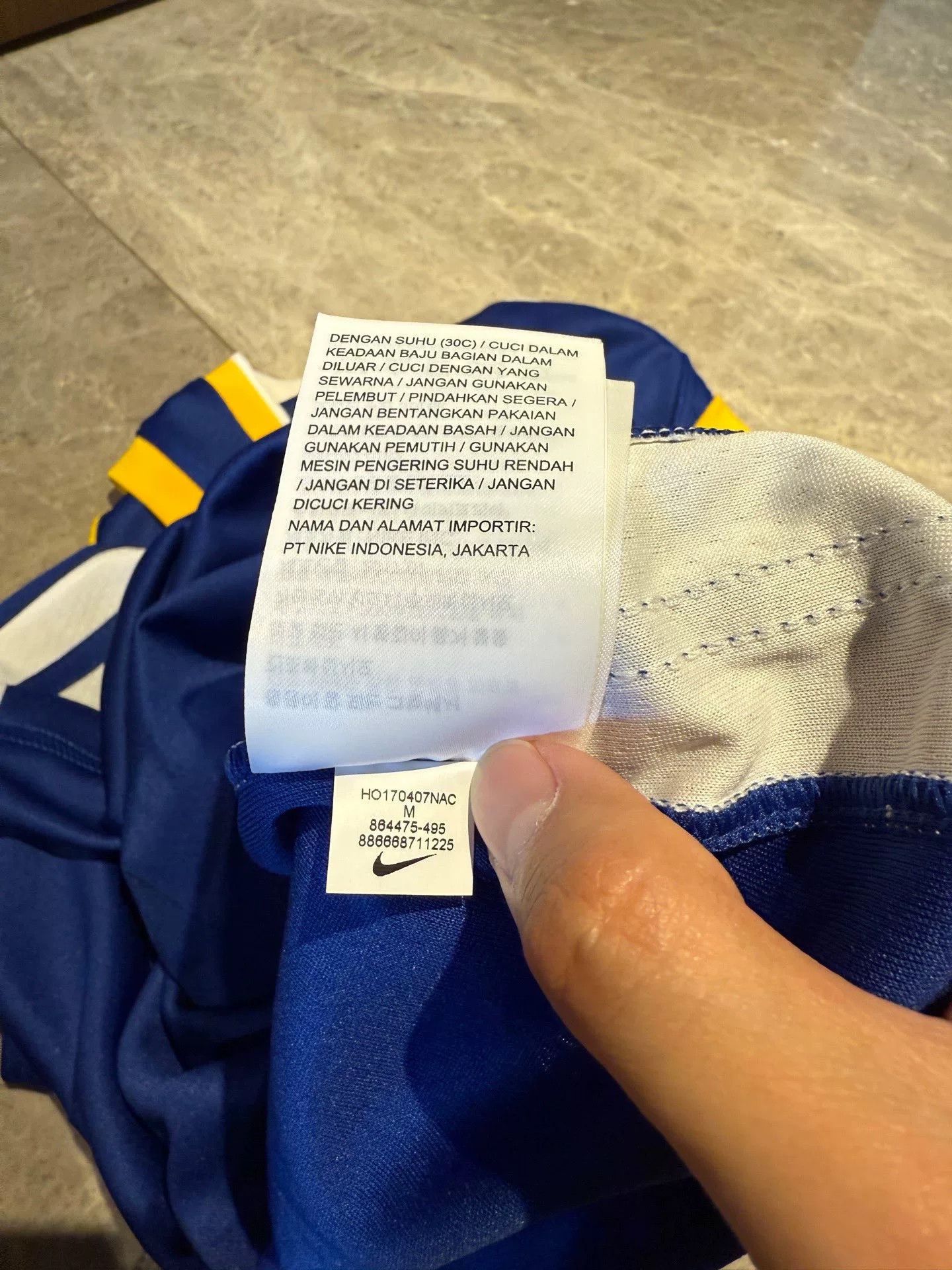 Nike Nike Gold Jersey M Men Size US M / EU 48-50 / 2 - 5 Thumbnail