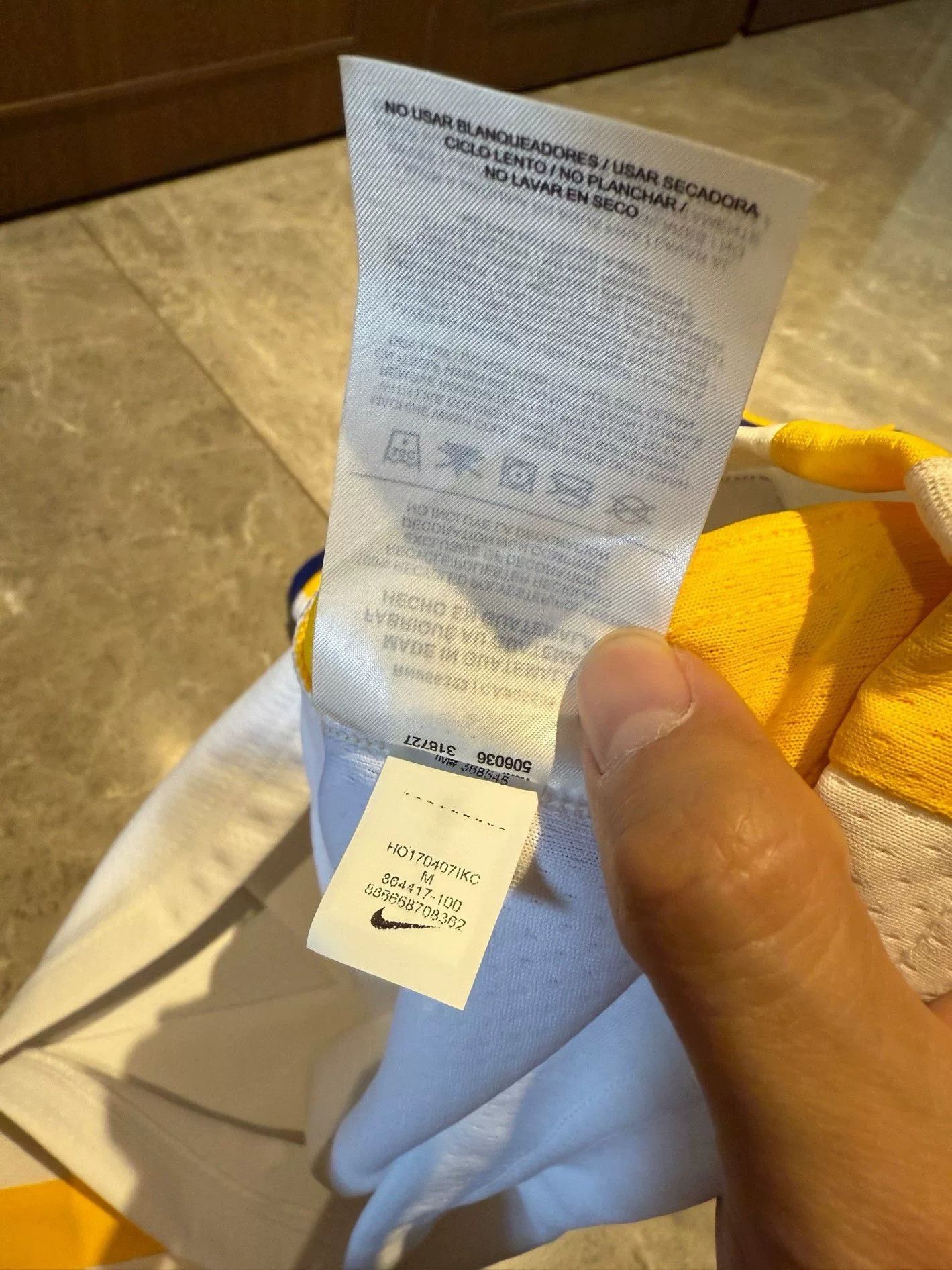 Nike Nike Yellow Jersey M Men Size US M / EU 48-50 / 2 - 4 Thumbnail