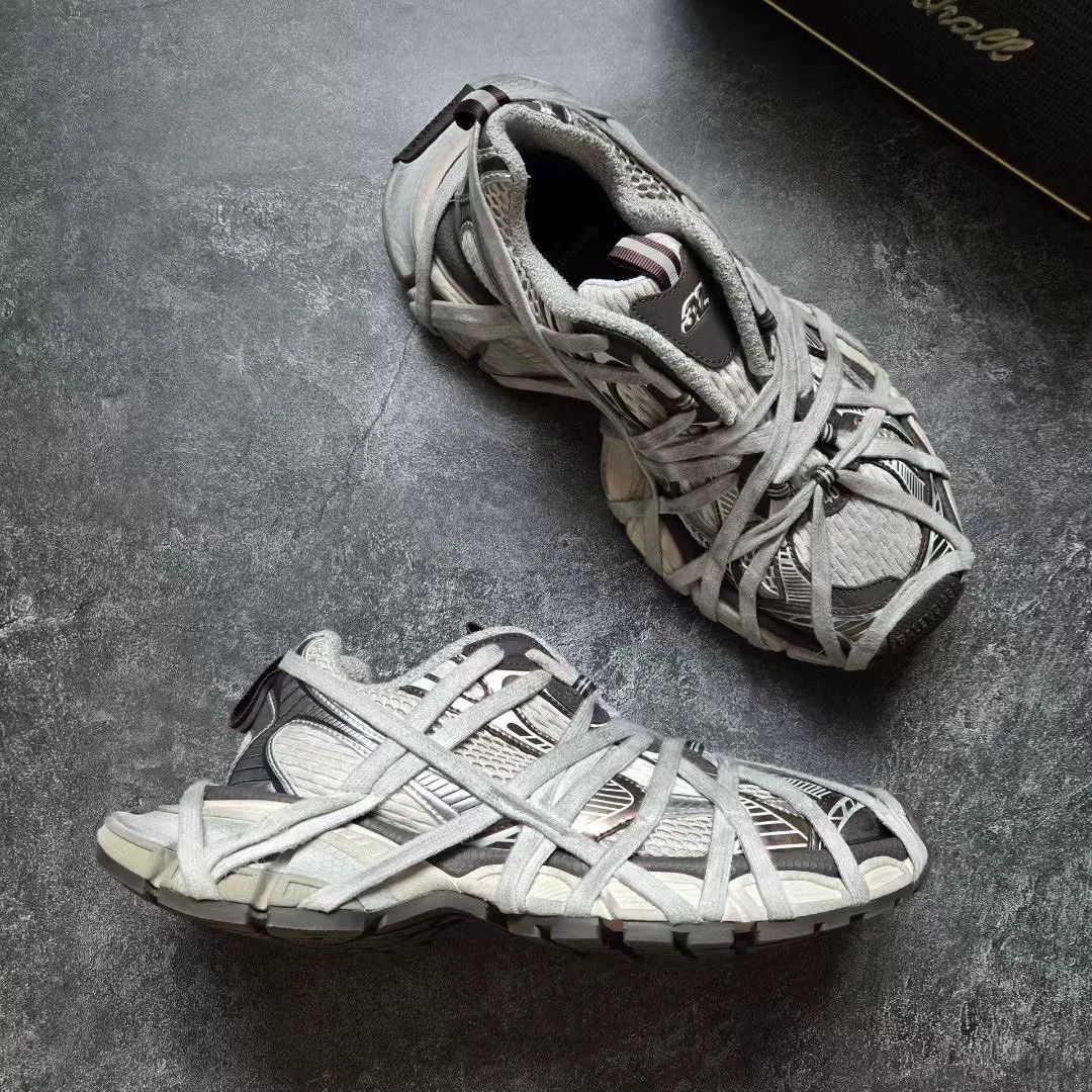 Balenciaga Balenciaga Gray Lowtop Sneakers XXXL Men Size US 10 / EU 43 - 5 Thumbnail