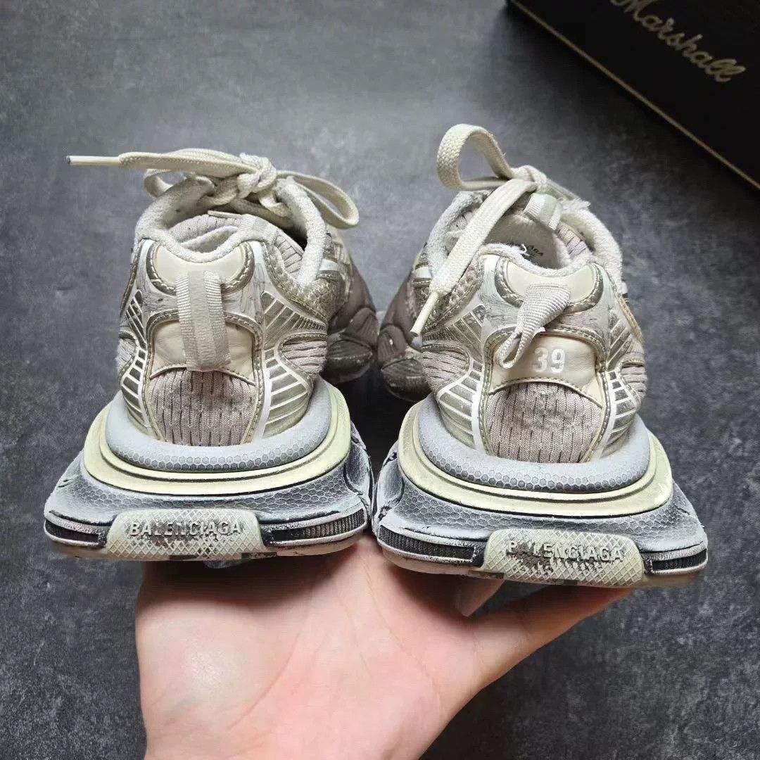 Balenciaga Balenciaga Beige Lowtop Sneakers XXXL Men Size US 10 / EU 43 - 6 Thumbnail